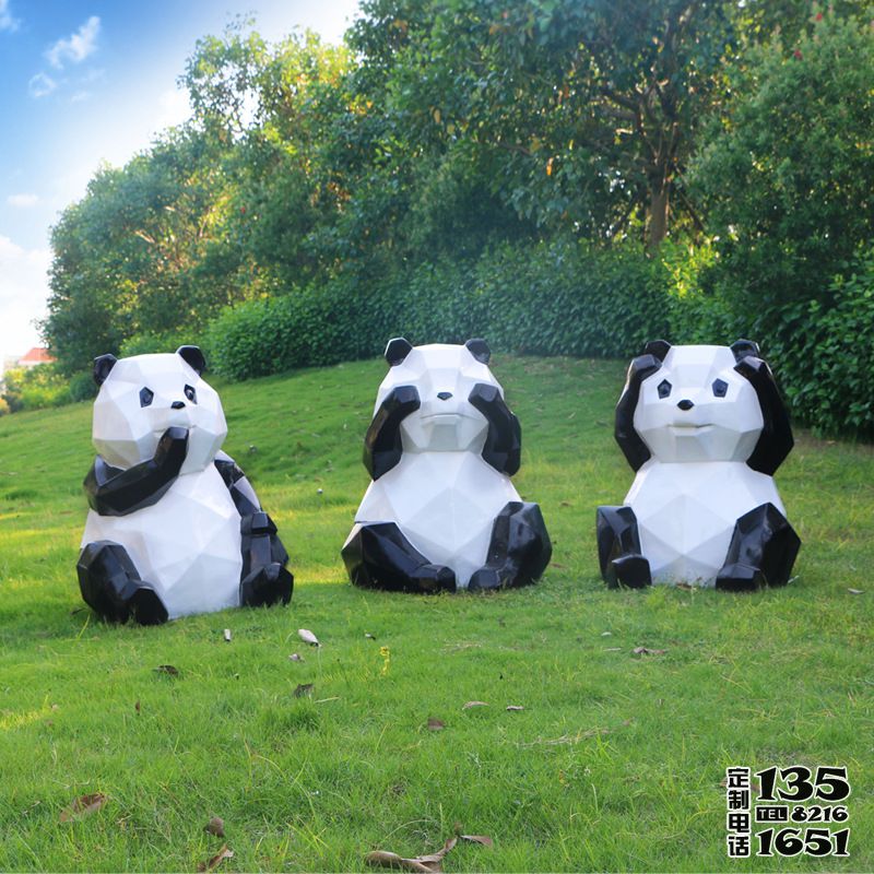 動物園觀景區(qū)幾何卡通熊貓玻璃鋼雕塑 動物園觀景區(qū)幾何卡通熊貓玻璃鋼雕塑