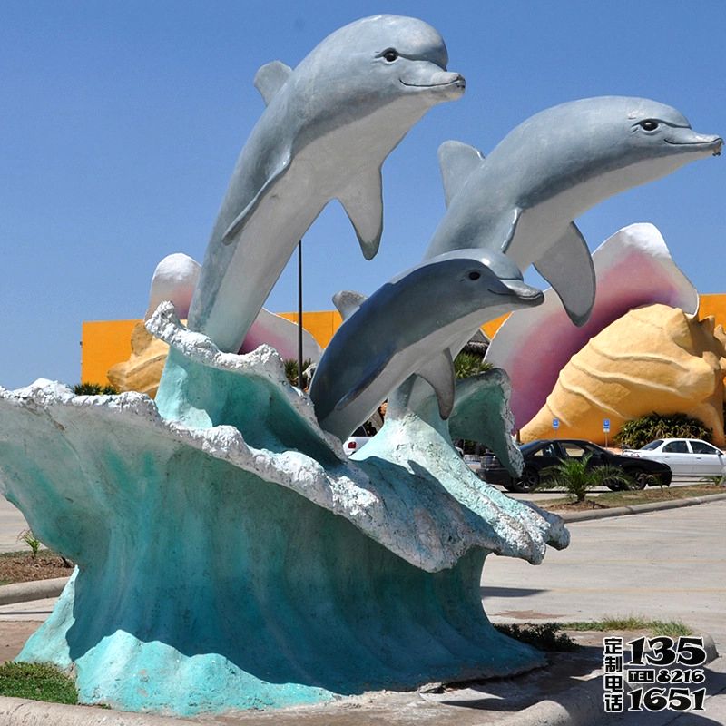 游樂場(chǎng)游泳館玻璃鋼海豚景觀雕塑 游樂場(chǎng)游泳館玻璃鋼海豚景觀雕塑